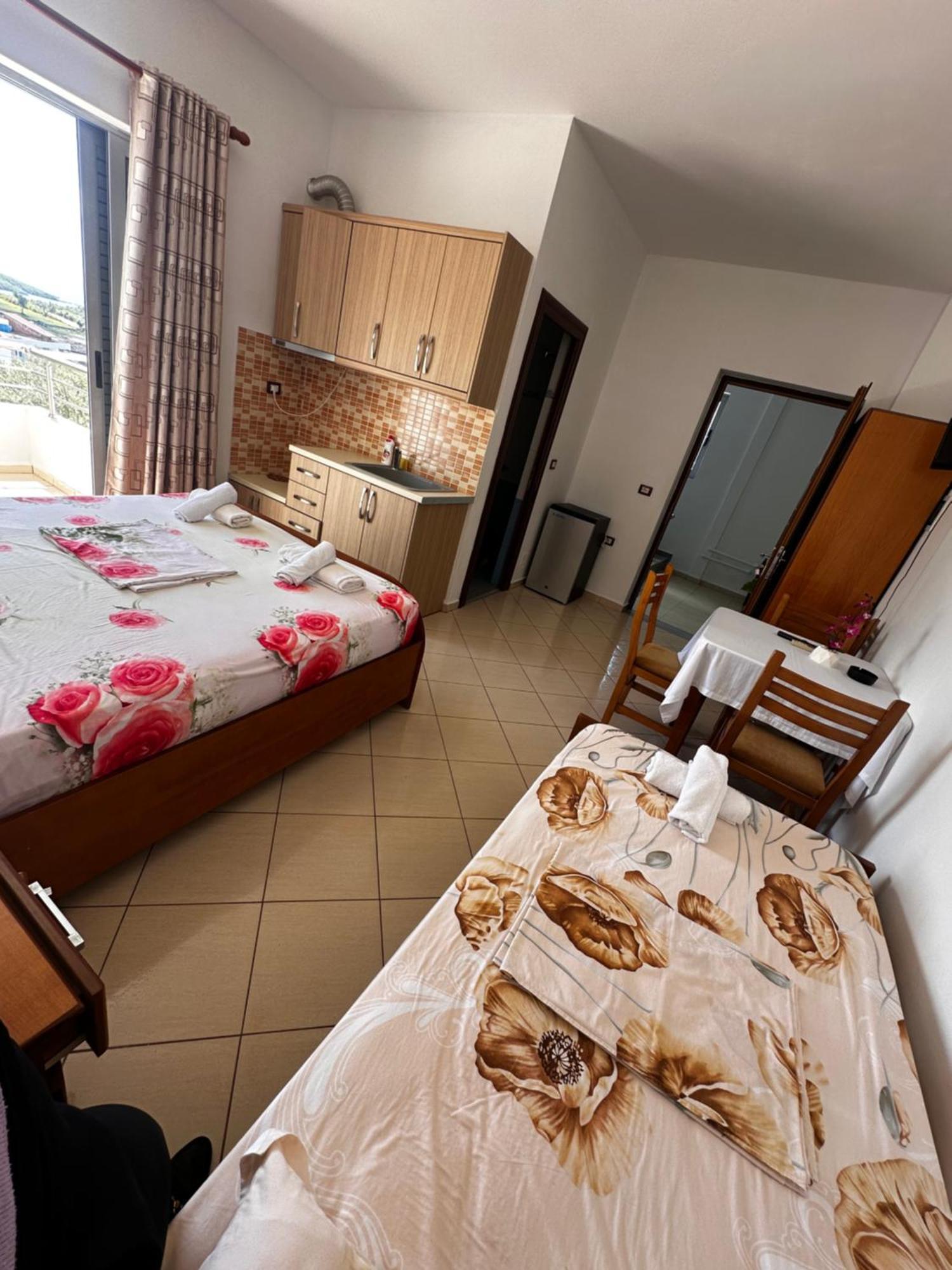 Esmeralda Hotel & Restaurant Ksamil Luaran gambar