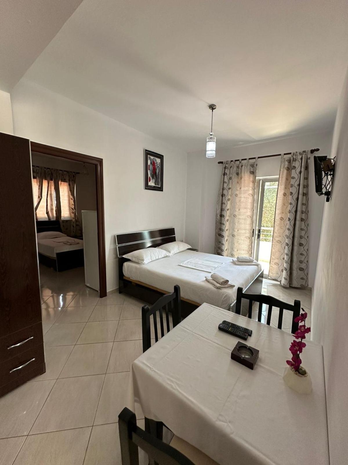 Esmeralda Hotel & Restaurant Ksamil Luaran gambar