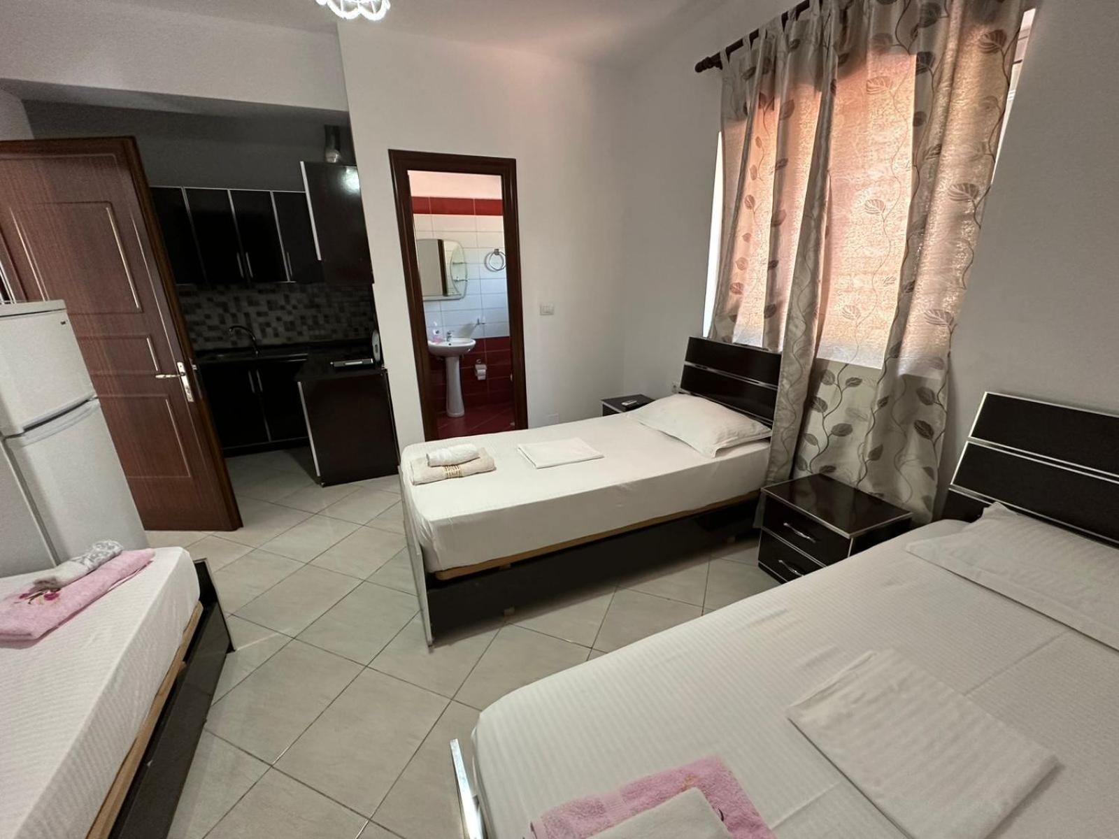 Esmeralda Hotel & Restaurant Ksamil Luaran gambar